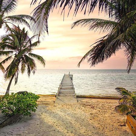 Sundiver Beach Resort San Pedro  Exterior photo